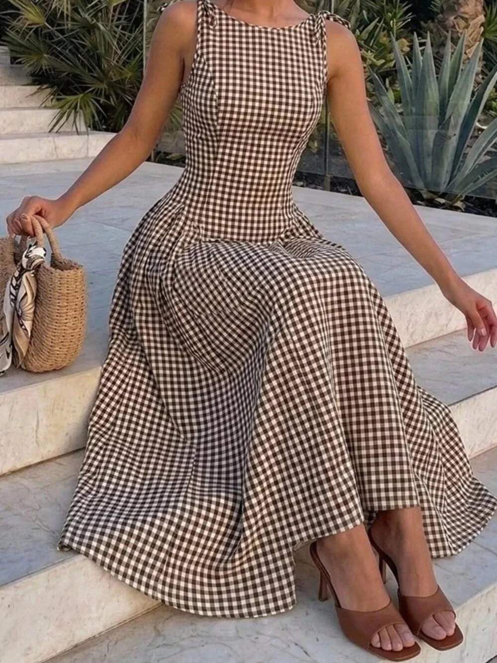 Brown Elegant Women's Sleeveless Plaid Waist-Cinching A-Line Midi Dress